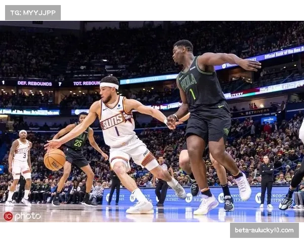 NBA常规赛：布克表现出色，太阳轻取爵士扩大胜场优势